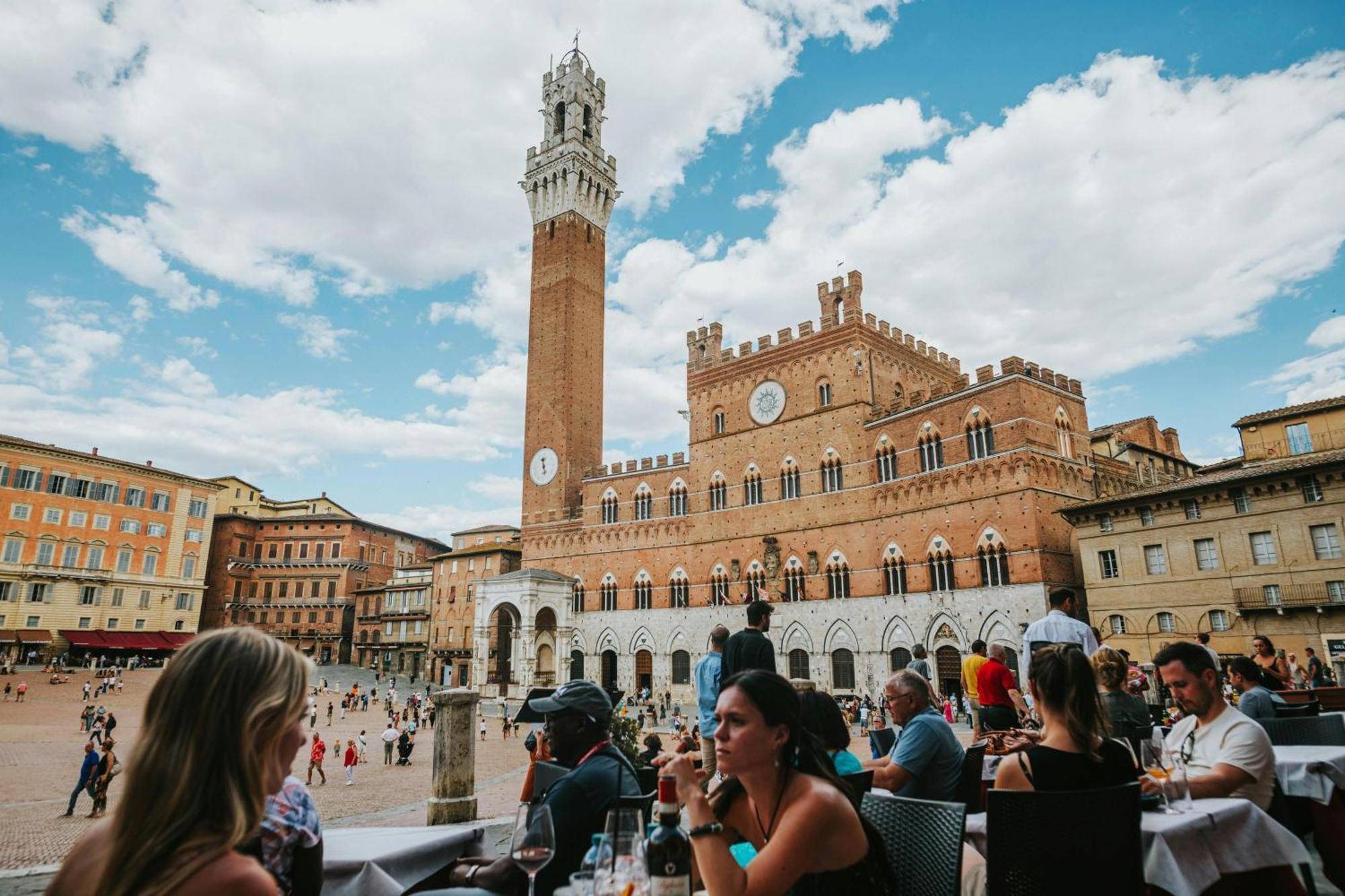 Asso Di Picche Apartment Siena Exterior photo